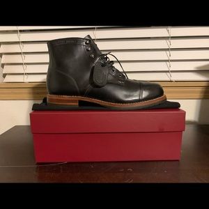 Men’s WOLVERINE Black 1000 Mile Cap-Toe Classic Boot Size 11.
